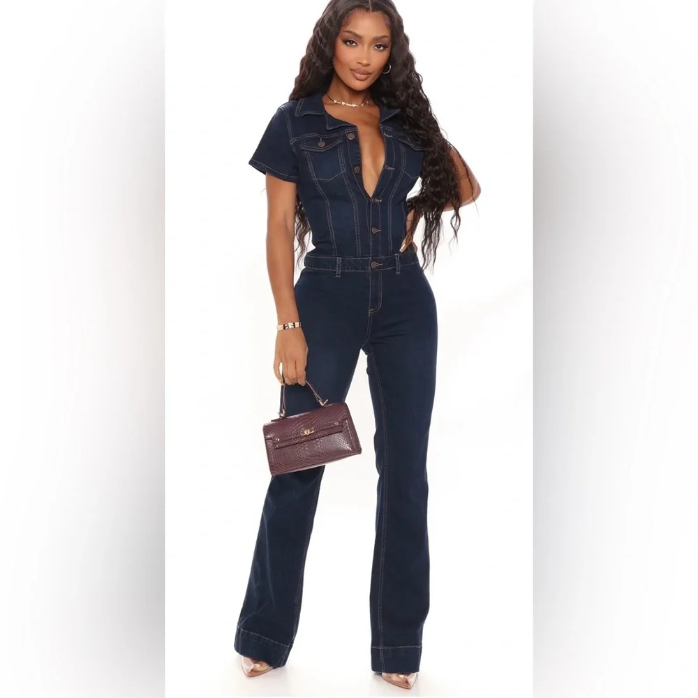 Fashion Nova Dark Blue Flare Jeans - Picture 1 of 7